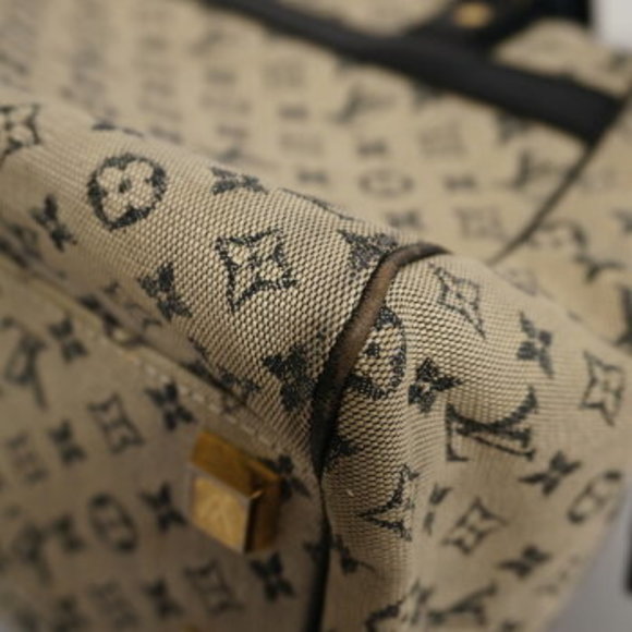 Louis Vuitton Monogram Mini Josephine PM Handbag - Picture 6 of 12